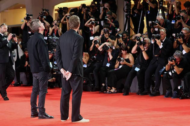 Noel Gallagher und Liam Gallagher bei der Premiere des Dokumentarfilms Oasis: Don t Look Back in Anger auf der Biennale di Venezia 2023 83. Internationale Filmfestspiele von Venedig im Palazzo del Cinema. Venedig, 05.09.2026