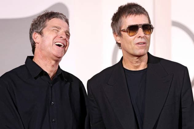 Noel Gallagher und Liam Gallagher bei der Premiere des Dokumentarfilms Oasis: Don t Look Back in Anger auf der Biennale di Venezia 2023 83. Internationale Filmfestspiele von Venedig im Palazzo del Cinema. Venedig, 05.09.2026