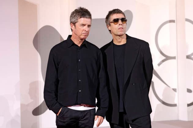 Noel Gallagher und Liam Gallagher bei der Premiere des Dokumentarfilms Oasis: Don t Look Back in Anger auf der Biennale di Venezia 2023 83. Internationale Filmfestspiele von Venedig im Palazzo del Cinema. Venedig, 05.09.2026