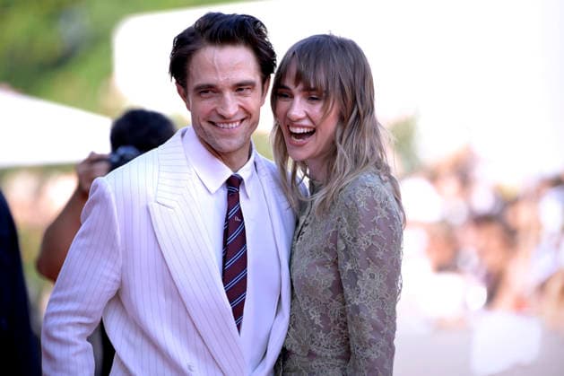 Suki Waterhouse and Robert Pattinson (L) attend the Primetime Screening during the 83rd Venice International Film Festival at Sala Grande on Saturday, September 05, 2026 in Venice, Italy.  VEN20260905203 RoccoxSpaziani