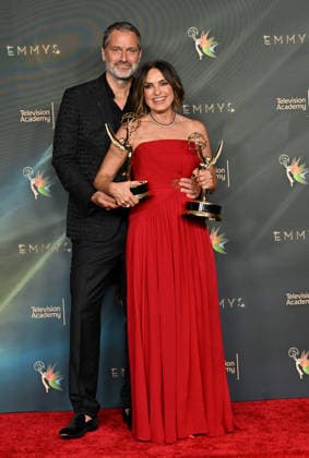 78th Emmy Awards Night 1 Peter Hermann and Mariska Hargitay in the press room at the 78th Emmy Awards Nigh1, held at the Peacock Theatre in Los Angeles, Ca. on September 5, 2026. Los Angeles Peacock Theatre California USA Copyright: xStarbuck xAFF-USA.COMx