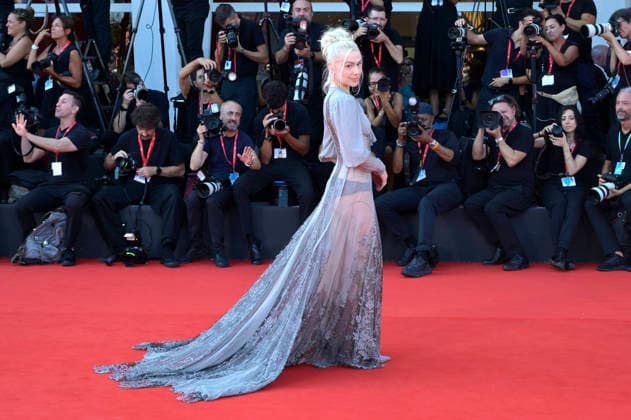 Phoebe Bridgers bei der Premiere des Kinofilms Primetime auf der Biennale di Venezia 2023 83. Internationale Filmfestspiele von Venedig im Palazzo del Cinema. Venedig, 05.09.2026