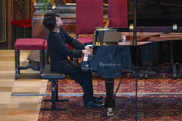 Konzert Sound of Sommerfrische mit Weltklsse Musikern in der Ortspfarrkirche Traunkirchen, im Rahmen der Salzkammergut Festwochen Gmunden, fotografiert am 05.09.26. Das Bild zeigt die Pianisitn MAgdalene Ho 2026 - Konzert Sound of Sommerfrische mit Weltklsse Musikern in der Ortspfarrkirche Traunkirchen, im Rahmen der Salzkammergut Festwochen Gmunden, am 05.09.26