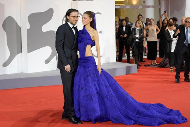 Brooklyn Beckham mit Ehefrau Nicola Peltz bei der Premiere des Kinofilms SuccederÃ questa notte auf der Biennale di Venezia 2023 83. Internationale Filmfestspiele von Venedig im Palazzo del Cinema. Venedig, 05.09.2026