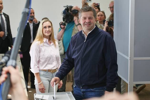 Magdeburg, Sachsen-Anhalt, Deutschland, 06.09.2026: AWO Landesverband Sachsen-Anhalt: Stimmabgabe zur Landtagswahl im Wahllokal: Sachsen-Anhalts Ministerpräsident Sven Schulze, CDU, und seine Ehefrau Kati Copyright: xdtsxNachrichtenagenturx dts_132805