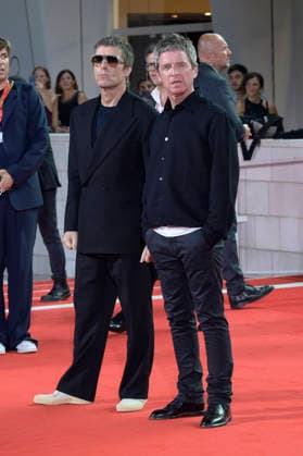 Liam Gallagher und Noel Gallagher bei der Premiere des Dokumentarfilms Oasis: Don t Look Back in Anger auf der Biennale di Venezia 2023 83. Internationale Filmfestspiele von Venedig im Palazzo del Cinema. Venedig, 05.09.2026