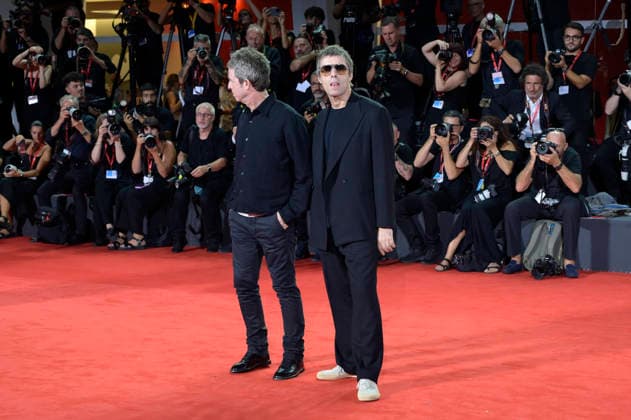 Noel Gallagher und Liam Gallagher bei der Premiere des Dokumentarfilms Oasis: Don t Look Back in Anger auf der Biennale di Venezia 2023 83. Internationale Filmfestspiele von Venedig im Palazzo del Cinema. Venedig, 05.09.2026
