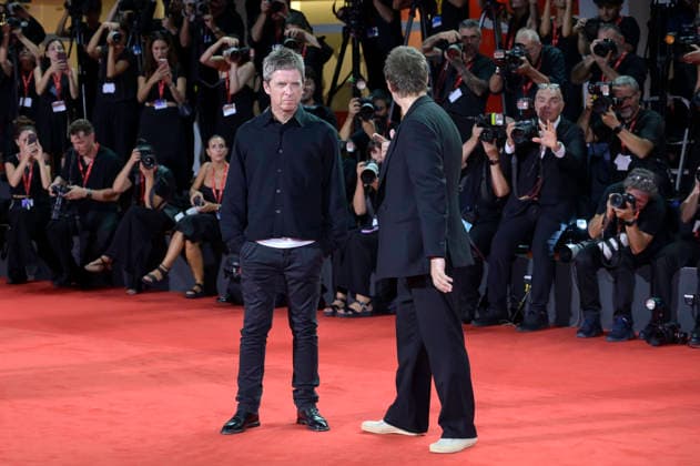 Noel Gallagher und Liam Gallagher bei der Premiere des Dokumentarfilms Oasis: Don t Look Back in Anger auf der Biennale di Venezia 2023 83. Internationale Filmfestspiele von Venedig im Palazzo del Cinema. Venedig, 05.09.2026