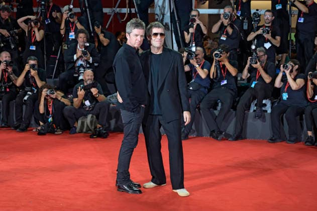 Noel Gallagher und Liam Gallagher bei der Premiere des Dokumentarfilms Oasis: Don t Look Back in Anger auf der Biennale di Venezia 2023 83. Internationale Filmfestspiele von Venedig im Palazzo del Cinema. Venedig, 05.09.2026