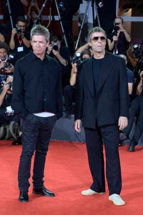 Noel Gallagher und Liam Gallagher bei der Premiere des Dokumentarfilms Oasis: Don t Look Back in Anger auf der Biennale di Venezia 2023 83. Internationale Filmfestspiele von Venedig im Palazzo del Cinema. Venedig, 05.09.2026