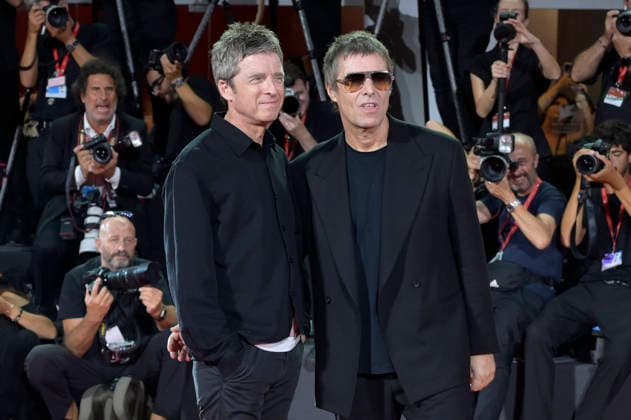Noel Gallagher und Liam Gallagher bei der Premiere des Dokumentarfilms Oasis: Don t Look Back in Anger auf der Biennale di Venezia 2023 83. Internationale Filmfestspiele von Venedig im Palazzo del Cinema. Venedig, 05.09.2026