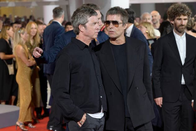 Noel Gallagher und Liam Gallagher bei der Premiere des Dokumentarfilms Oasis: Don t Look Back in Anger auf der Biennale di Venezia 2023 83. Internationale Filmfestspiele von Venedig im Palazzo del Cinema. Venedig, 05.09.2026