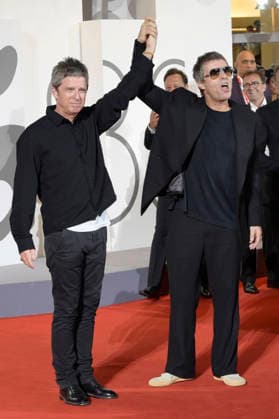 Noel Gallagher und Liam Gallagher bei der Premiere des Dokumentarfilms Oasis: Don t Look Back in Anger auf der Biennale di Venezia 2023 83. Internationale Filmfestspiele von Venedig im Palazzo del Cinema. Venedig, 05.09.2026