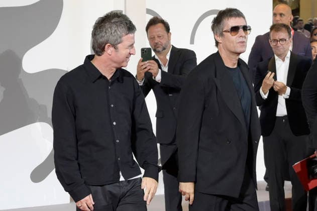 Noel Gallagher und Liam Gallagher bei der Premiere des Dokumentarfilms Oasis: Don t Look Back in Anger auf der Biennale di Venezia 2023 83. Internationale Filmfestspiele von Venedig im Palazzo del Cinema. Venedig, 05.09.2026