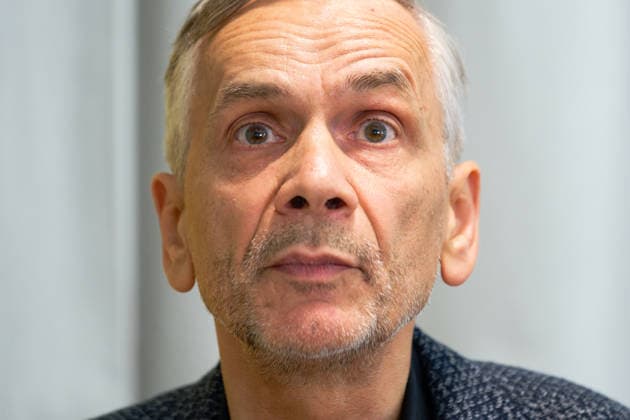 Literatur Kunst Kultur 05.09.2025 Potsdam Villa Quandt Brandenburgisches Literaturbüro Potsdamer Lyriknacht Lutz Seiler Lutz Reinhard Seiler ist ein deutscher Schriftsteller. Er trat zunächst vor allem als Lyriker hervor. Für seinen Debütroman Kruso wurde er 2014 mit dem Deutschen Buchpreis ausgezeichnet. 2020 erhielt er den Preis der Leipziger Buchmesse für seinen Roman Stern 111. 2023 erhielt er den Georg-Büchner-Preis. Potsdam Brandenburg GER