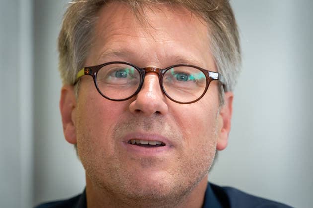 Literatur Kunst Kultur 05.09.2025 Potsdam Villa Quandt Brandenburgisches Literaturbüro Potsdamer Lyriknacht Jan Wagner ist ein deutscher Schriftsteller, Lyriker und Übersetzer. Potsdam Brandenburg GER