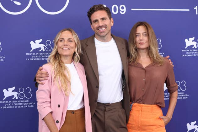 Ludovica Rampoldi, Andrea Pallaoro und Ilaria Bernardini beim Photocall zum Kinofilm The Echo Chamber auf der Biennale di Venezia 2026 83. Internationale Filmfestspiele von Venedig im Palazzo del Casino. Venedig, 06.09.2026