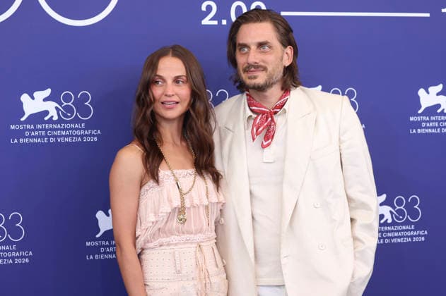 Alicia Vikander und Luca Marinelli beim Photocall zum Kinofilm The Echo Chamber auf der Biennale di Venezia 2026 83. Internationale Filmfestspiele von Venedig im Palazzo del Casino. Venedig, 06.09.2026