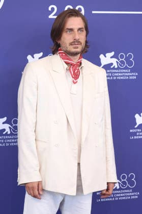 Luca Marinelli beim Photocall zum Kinofilm The Echo Chamber auf der Biennale di Venezia 2026 83. Internationale Filmfestspiele von Venedig im Palazzo del Casino. Venedig, 06.09.2026