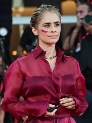 IPA88201181 - Venice, 83rd Venice International Film Festival 2026 - Night 5 - Red carpet for *THE ECHO CHAMBER* - Pictured: Greta Scarano  Copyright: xManuelexMangiarottix xPoolxPhotoxEventsx08x 88201181