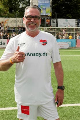 Thorsten Neumann beim Benefiz-Fußballspiel Kicken mit Herz zu Gunsten der Kinderstation des UKE im Stadion Hoheluft. Hamburg, 06.09.2026