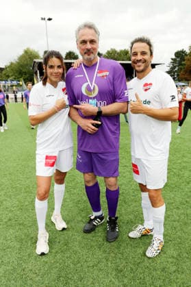 Lilli Hollunder, Tom Mir und Kostja Ullmann beim Benefiz-Fußballspiel Kicken mit Herz zu Gunsten der Kinderstation des UKE im Stadion Hoheluft. Hamburg, 06.09.2026