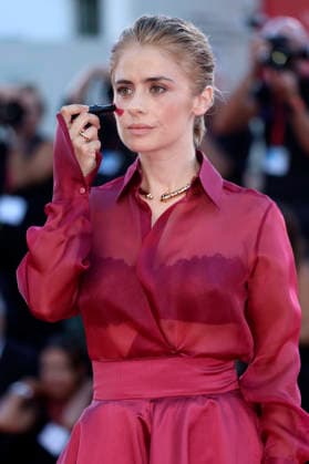 Greta Scarano bei der Premiere des Kinofilms The Echo Chamber auf der Biennale di Venezia 2023 83. Internationale Filmfestspiele von Venedig im Palazzo del Cinema. Venedig, 06.09.2026