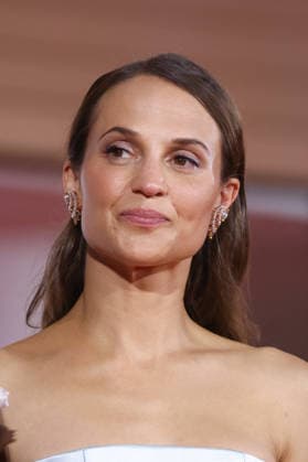Venice 2026 Hombre Al Agua Screening NB Alicia Vikander attending the Hombre Al Agua Red carpet as part of the 83th Venice International Film Festival at the Lido in Venice, Italy on September 06, 2026. Photo by Nasser Berzane ABACAPRESS.COM Venice Italy  Copyright: xBerzanexNasser ABACAx