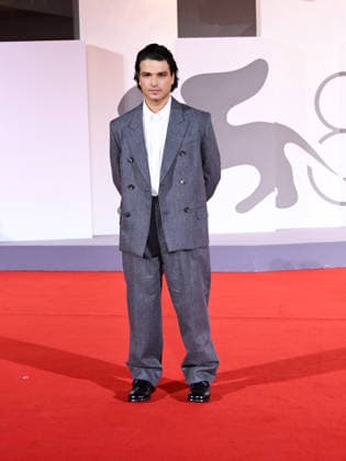 IPA88214675 - Venice, 83rd Venice International Film Festival 2026 - Night 5 - Red carpet filming in Italy. Pictured: Leo Gassmann  Copyright: xAlbertoxTerenghi PoolxPhotoxEvenx xPoolxPhotoxEventsx08x 88214675