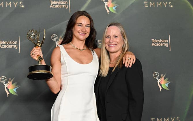 78th Emmy Awards Night 2 Shailene Woodley and Lori Woodley in the press room at the 78th Emmy Awards Nigh1, held at the Peacock Theatre in Los Angeles, Ca. on September 6, 2026. Los Angeles Peacock Theatre California USA Copyright: xStarbuck xAFF-USA.COMx