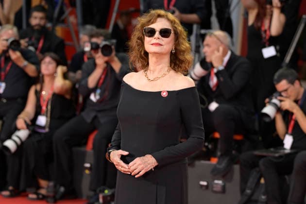 The echo chamber red carpet in Venice Lido - 06 Sep 2026 Susan Sarandon attends the red carpet of movie The echo chamber during the 83rd Venice Film Festival at Palazzo del cinema. Venice Lido Italy Copyright: xMarioxCartellix xSOPAxImagesx _DSC9732