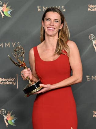 78th Emmy Awards Night 2 Betty Gilpin in the press room at the 78th Emmy Awards Night 2, held at the Peacock Theatre in Los Angeles, Ca. on September 6, 2026. Los Angeles Peacock Theatre California USA Copyright: xStarbuck xAFF-USA.COMx