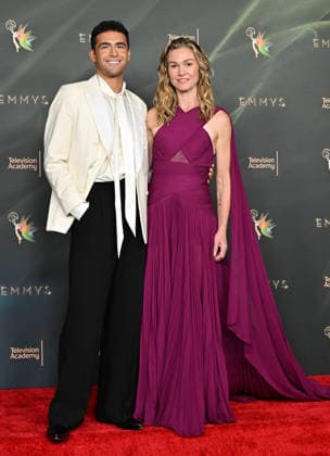 78th Emmy Awards Night 2 Ezra Sosa and Julia Stiles in the press room at the 78th Emmy Awards Night 2, held at the Peacock Theatre in Los Angeles, Ca. on September 6, 2026. Los Angeles Peacock Theatre California USA Copyright: xStarbuck xAFF-USA.COMx