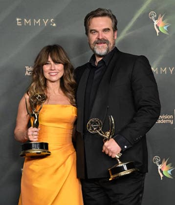78th Emmy Awards Night 2 Linda Cardellini and David Harbour in the press room at the 78th Emmy Awards Night 2, held at the Peacock Theatre in Los Angeles, Ca. on September 6, 2026. Los Angeles Peacock Theatre California USA Copyright: xStarbuck xAFF-USA.COMx
