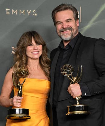 78th Emmy Awards Night 2 Linda Cardellini and David Harbour in the press room at the 78th Emmy Awards Night 2, held at the Peacock Theatre in Los Angeles, Ca. on September 6, 2026. Los Angeles Peacock Theatre California USA Copyright: xStarbuck xAFF-USA.COMx