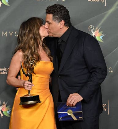 78th Emmy Awards Night 2 Linda Cardellini and Steve Rodriguez in the press room at the 78th Emmy Awards Night 2, held at the Peacock Theatre in Los Angeles, Ca. on September 6, 2026. Los Angeles Peacock Theatre California USA Copyright: xStarbuck xAFF-USA.COMx