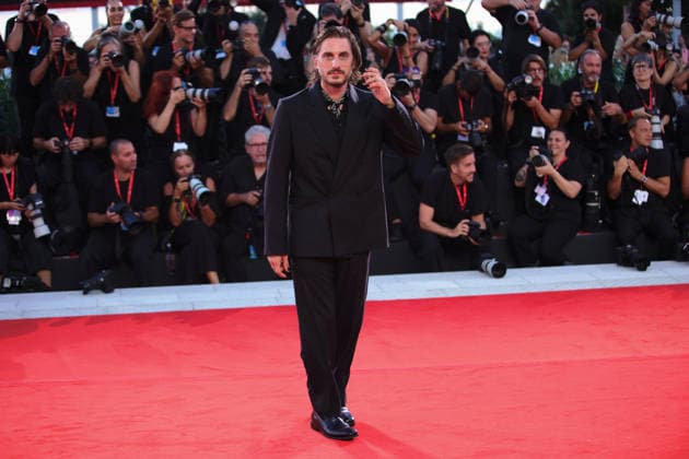83rd Venice International Film Festival in Venice, Italy - 06 Sep 2026. Italian actor Luca Marinelli attends the red carpet of the film The Echo Chamber at the 83rd Venice International Film Festival at the Sala Grande. The Filming Italy Venice Award delegation, with 80 international and national guests, will also walk this carpet afterward. Venice Italy Copyright: xMarcoxBaradax xSOPAxImagesx 20260906_RED CARPET THE ECHO CHAMBER AND HOMBRE AL AGUA-1318
