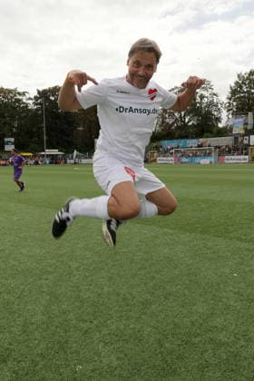 KICKEN MIT HERZ 2026 Patrick Bach, Kicken mit Herz das Charity Fussballspiel zu Gunsten der Kinderstation des UKE im Stadion Hoheluft, Hamburg, 06.09.2026 Copyright: xEventpressxMPx