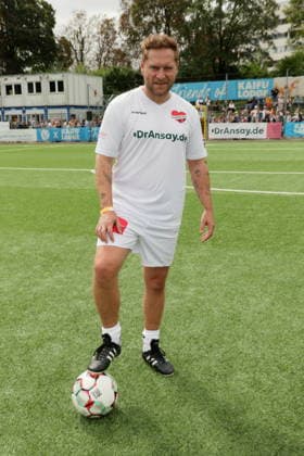 KICKEN MIT HERZ 2026 Johannes Oerding, Kicken mit Herz das Charity Fussballspiel zu Gunsten der Kinderstation des UKE im Stadion Hoheluft, Hamburg, 06.09.2026 Copyright: xEventpressxMPx