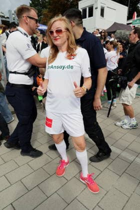 KICKEN MIT HERZ 2026 Nina Petri, Kicken mit Herz das Charity Fussballspiel zu Gunsten der Kinderstation des UKE im Stadion Hoheluft, Hamburg, 06.09.2026 Copyright: xEventpressxMPx