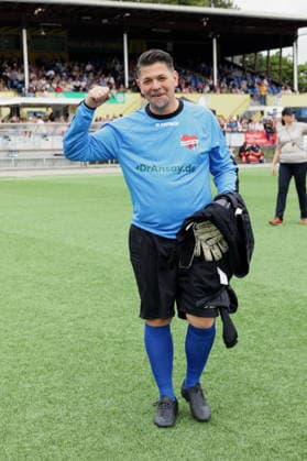 KICKEN MIT HERZ 2026 Tim Mälzer, Kicken mit Herz das Charity Fussballspiel zu Gunsten der Kinderstation des UKE im Stadion Hoheluft, Hamburg, 06.09.2026 Copyright: xEventpressxMPx