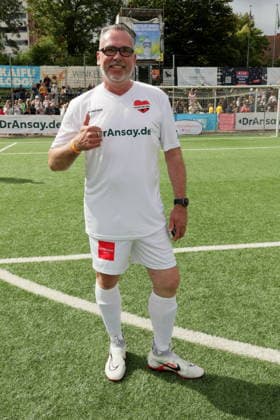 KICKEN MIT HERZ 2026 Thorsten Neumann, Kicken mit Herz das Charity Fussballspiel zu Gunsten der Kinderstation des UKE im Stadion Hoheluft, Hamburg, 06.09.2026 Copyright: xEventpressxMPx