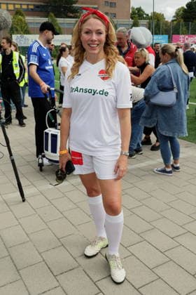 KICKEN MIT HERZ 2026 Esther Roling, Kicken mit Herz das Charity Fussballspiel zu Gunsten der Kinderstation des UKE im Stadion Hoheluft, Hamburg, 06.09.2026 Copyright: xEventpressxMPx