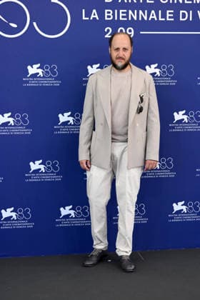 IPA88229984 - Venice, 83rd Venice International Film Festival 2026, Day 6 Film photocall: I figli della scimmia Pictured: Fausto Russo Alesi  Copyright: xAlbertoxTerenghi PoolxPhotoxEventsx08x xPoolxPhotoxEventsx08x 88229984