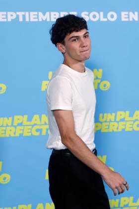 September 7, 2026, Madrid, Community Of Madrid, Spain: Spanish young actor ISRAEL MENENDEZ poses for photographers during the photocall presentation of the upcoming family comedy film Un Plan Perfecto at the Sony Pictures offices on Monday, September 7, 2026, in Madrid, Spain. Known for his role in the series Ayla y los Mirror , the rising young talent stars in this holiday feature about the struggling Ibanez family, who discover an unfinished underground tunnel in their basement and attempt an audacious bank heist to avoid imminent eviction. Directed by MARIA PULIDO (not pictured) and featuring an ensemble cast including JORDI SANCHEZ (not pictured) and LEO HARLEM (not pictured), the film is presented by Sony Pictures International Prod  - ZUMAo127 20260907_zep_o127_040 Copyright: xHugoxOrtunox
