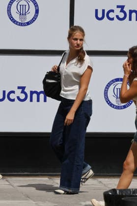 Princess Leonor finishes her first day of classes at Carlos III University in Madrid Princess Leonor leaves Carlos III University in Madrid after finishing her first day of classes, on September 7, 2026, in Getafe, Madrid, Spain PRINCESS LEONOR PRINCESS OF ASTURIAS CARLOS III UNIVERSITY OF MADRID STUDIES SEPTEMBER 7, 2026 Madrid Madrid Spain  Copyright: xJosexVelascox 7756137