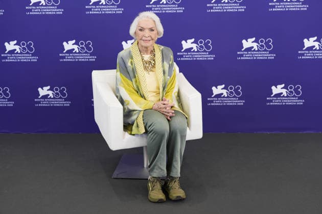 Foto IPP Daniele Cifala’ Venezia 07 09 2026 Ellen Burstyn Golden Lion For Lifetime Achievement 2026 Photocall - The 83rd Venice International Film Festival nella foto : Ellen Burstyn attends the Golden Lion For Lifetime Achievement 2026 Photocall during the 83rd Venice International Film Festival at Palazzo del Casino on September 07, 2026 in Venice, Italy. Italy Photo Press - World Copyright Ellen Burstyn Golden Lion For Li