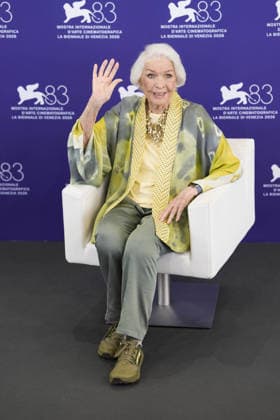 Foto IPP Daniele Cifala’ Venezia 07 09 2026 Ellen Burstyn Golden Lion For Lifetime Achievement 2026 Photocall - The 83rd Venice International Film Festival nella foto : Ellen Burstyn attends the Golden Lion For Lifetime Achievement 2026 Photocall during the 83rd Venice International Film Festival at Palazzo del Casino on September 07, 2026 in Venice, Italy. Italy Photo Press - World Copyright Ellen Burstyn Golden Lion For Li