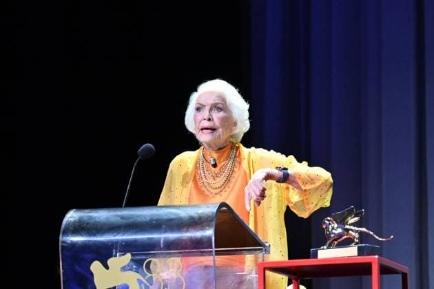 September 7, 2026, Venice, Rome, Italy: Ellen Burstyn receives the Golden Lion for Lifetime Achievement during the Golden Lion for Lifetime Achievement award ceremony at the 83rd Venice Film Festival. Venice, September 7, 2026 Venice Italy  - ZUMAa289 20260907_zia_a289_177 Copyright: xMariaxLauraxAntonellix xAgfx