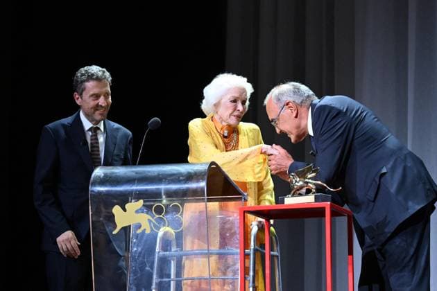 September 7, 2026, Venice, Rome, Italy: Pietrangelo Buttafuoco, Ellen Burstyn, and Alberto Carrera during the Golden Lion for Lifetime Achievement award ceremony at the 83rd Venice Film Festival. Venice, September 7, 2026 Venice Italy  - ZUMAa289 20260907_zia_a289_182 Copyright: xMariaxLauraxAntonellix xAgfx